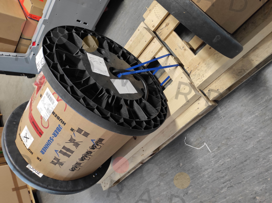 Huber Suhner-85148098 -4GKW-AX(EN50264-3-1)1800V-1X120M-BK price